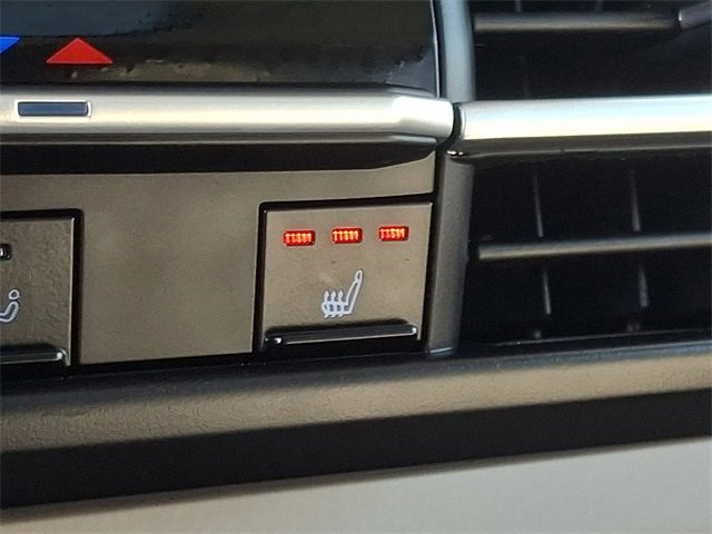 Used 2024 Toyota Sienna XLE image 27