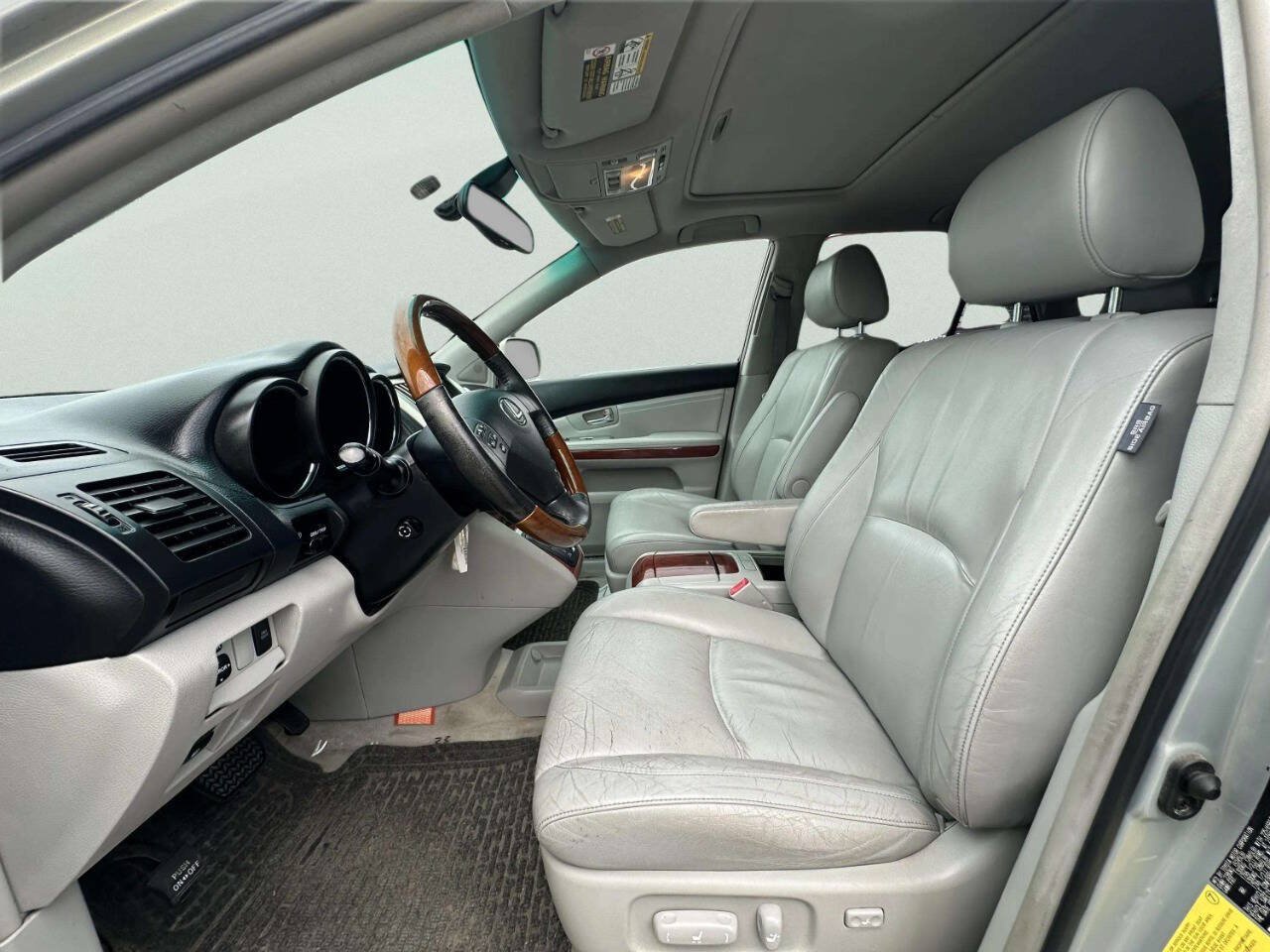 Used 2004 Lexus RX 330 AWD w/ Premium Pkg image 16