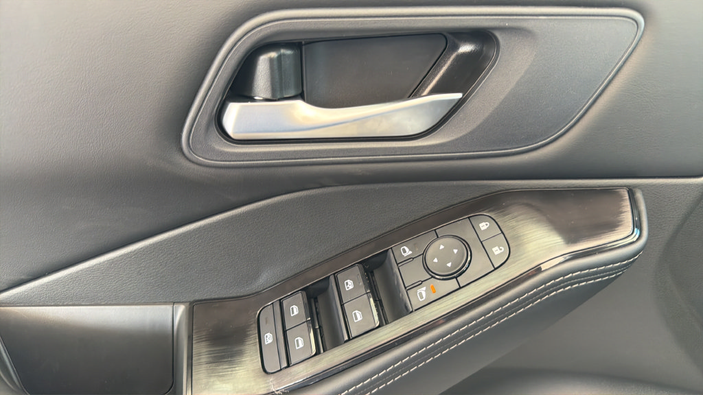 New 2026 Nissan Rogue SV AWD/4WD image 19