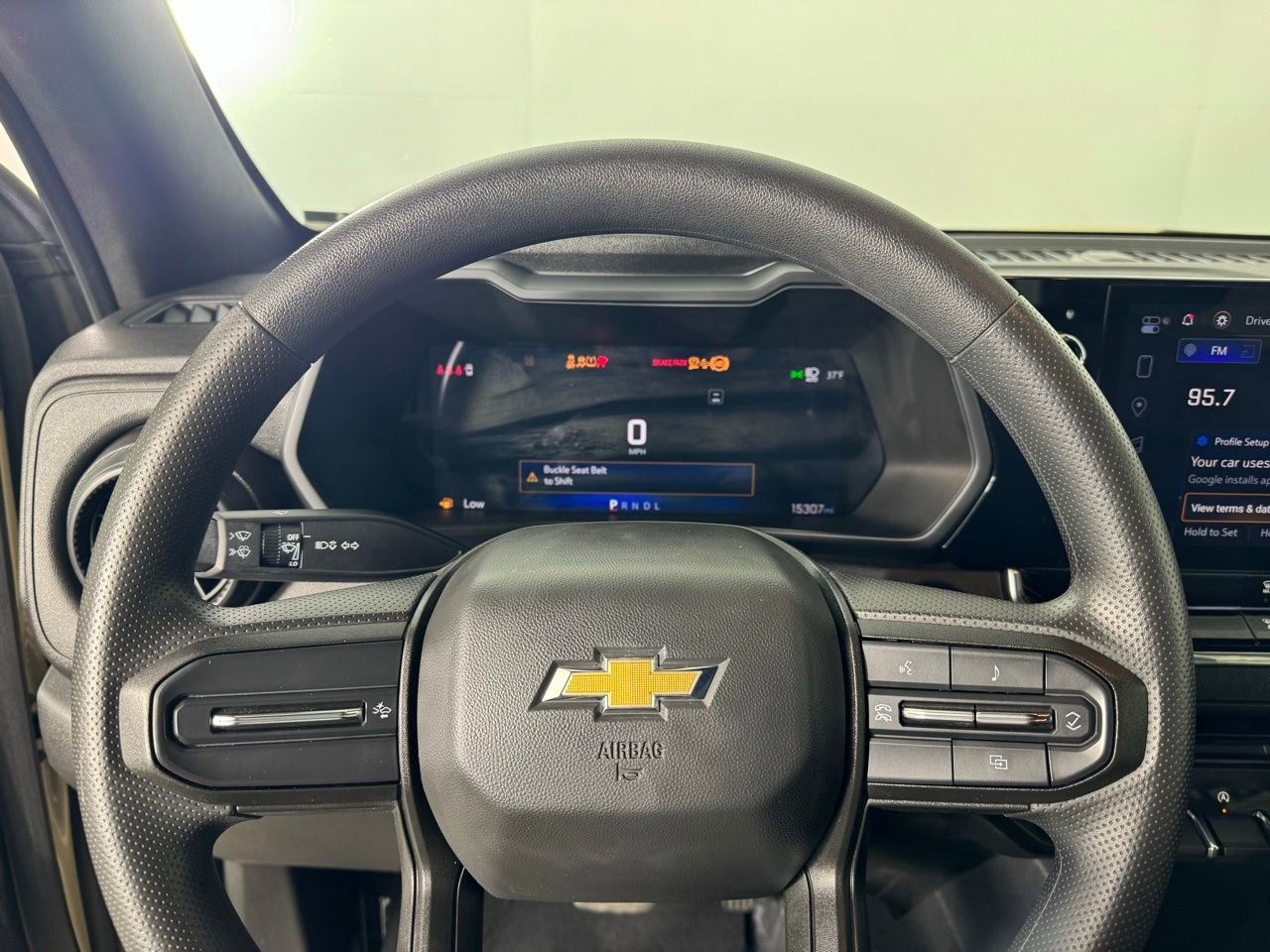 Used 2024 Chevrolet Colorado W/T image 21