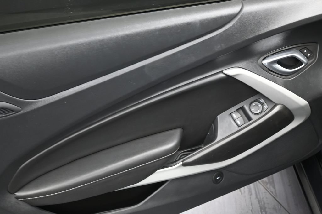 Used 2023 Chevrolet Camaro LT RWD image 11
