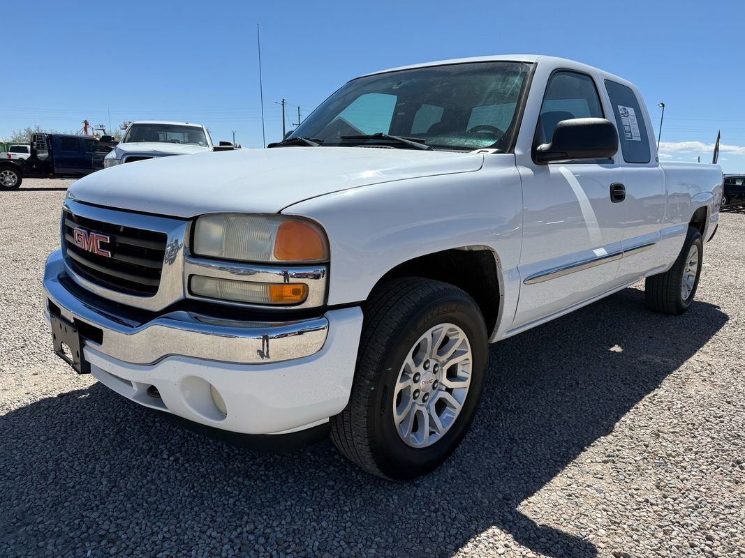 Used 2006 GMC Sierra 1500 SLE w/ Light Duty Power Package AWD/4WD image 5