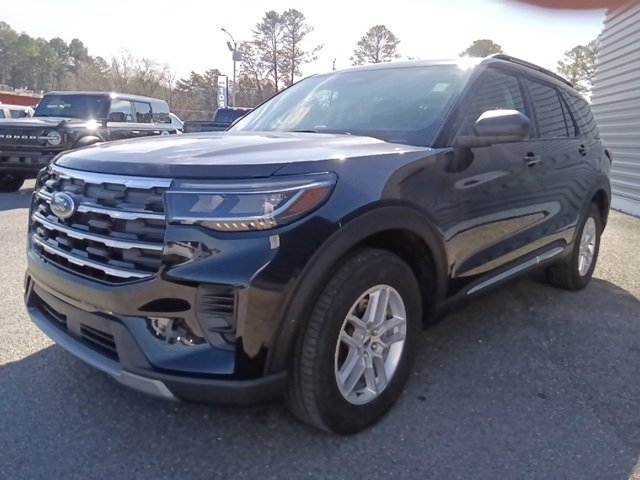 Used 2025 Ford Explorer Active image 7