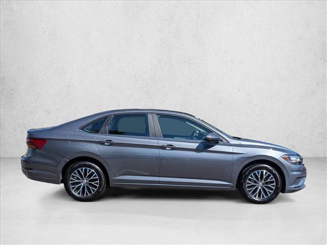Used 2019 Volkswagen Jetta SE FWD image 4