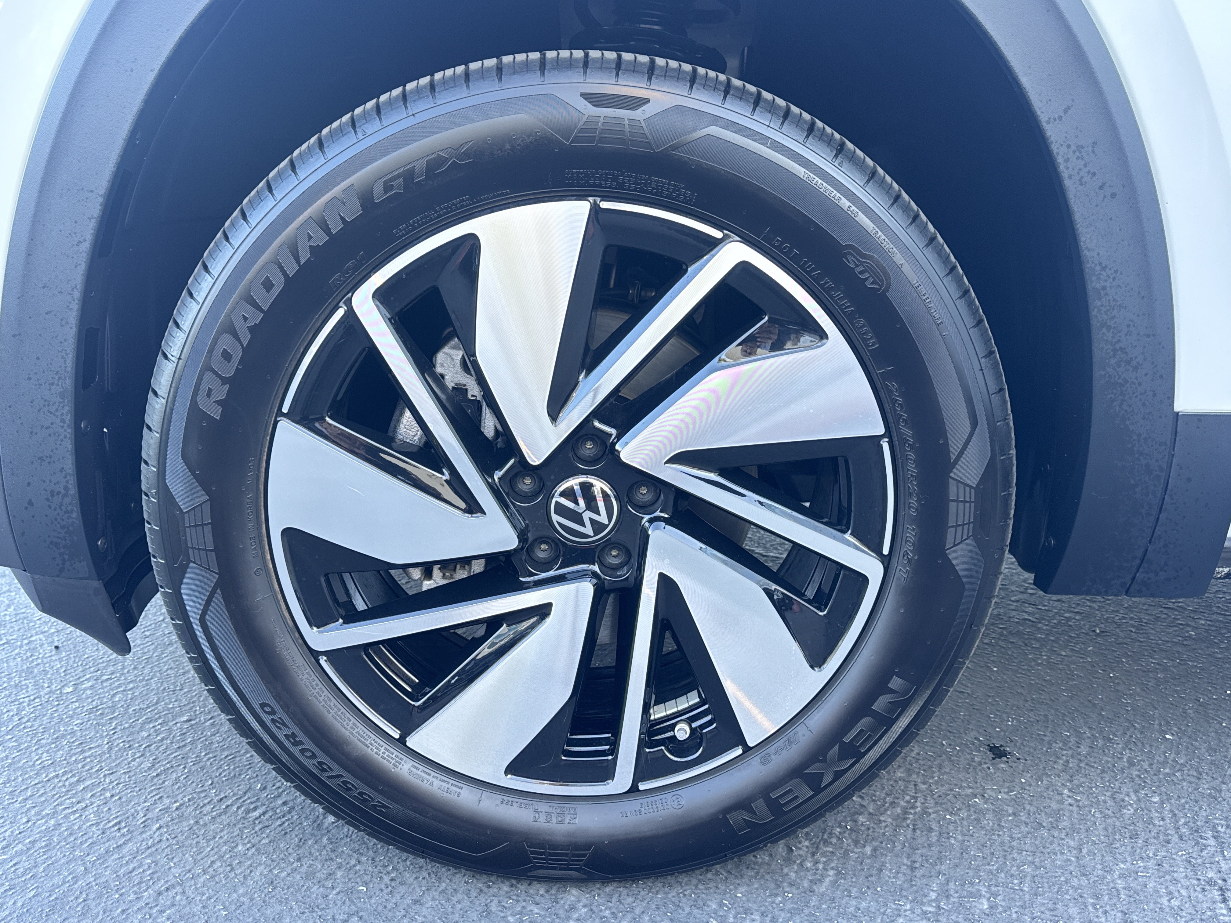 Used 2026 Volkswagen Atlas SE FWD image 12