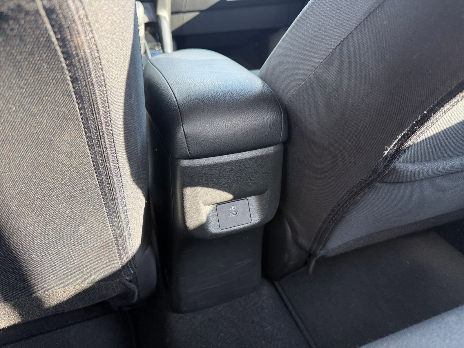 Used 2025 Nissan Versa SV FWD image 23