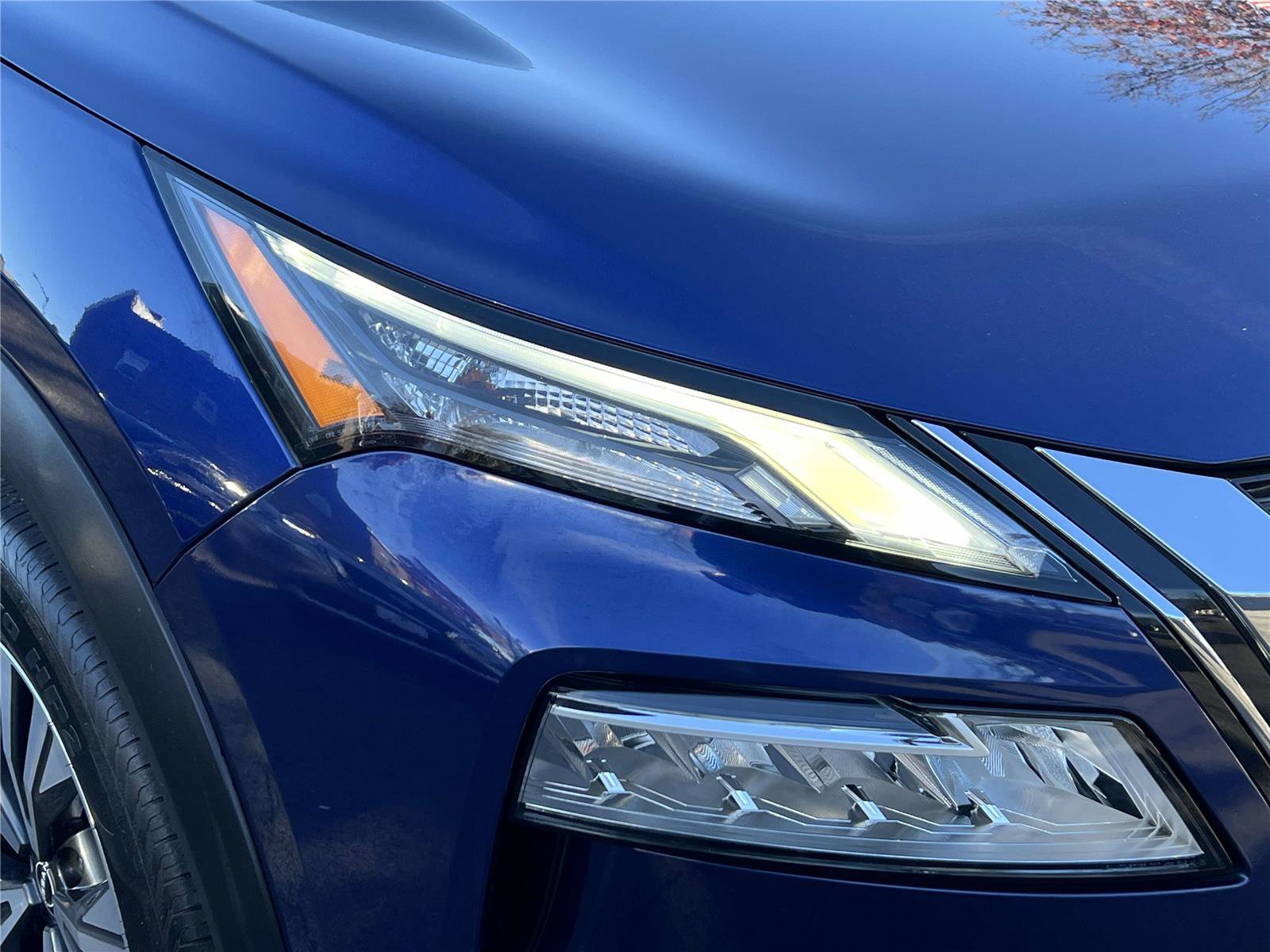 Used 2022 Nissan Rogue SV image 14