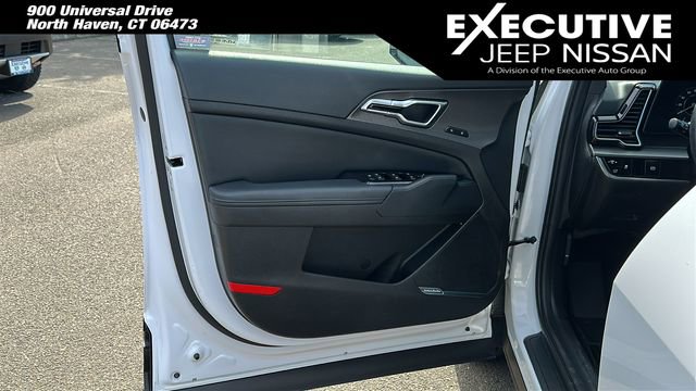 Used 2023 Kia Sportage SX image 9