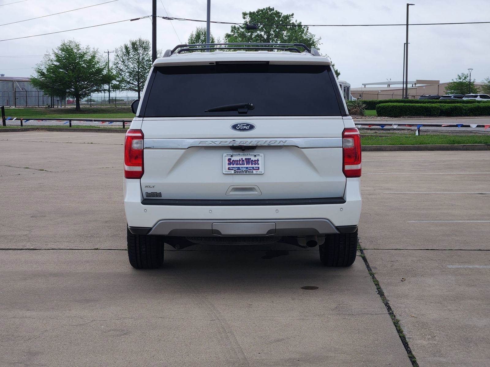 Used 2021 Ford Expedition XLT RWD image 8