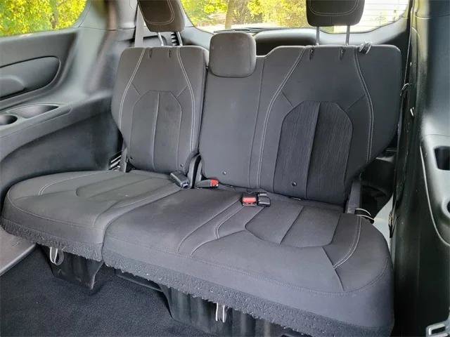 Certified 2019 Chrysler Pacifica Touring Plus w/ S Appearance Package FWD image 19