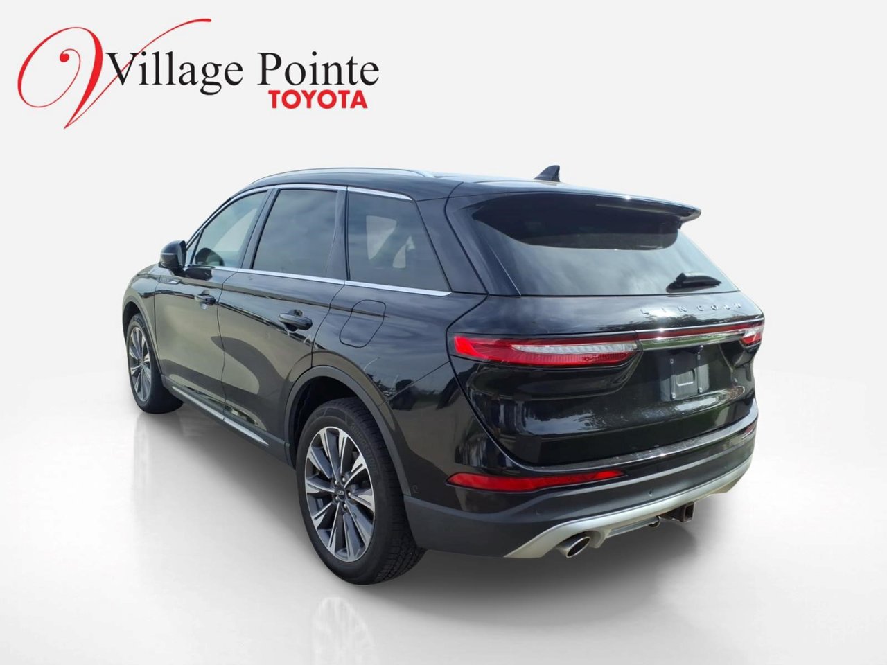 Used 2021 Lincoln Corsair Reserve w/ Equipment Group 201A AWD/4WD image 2