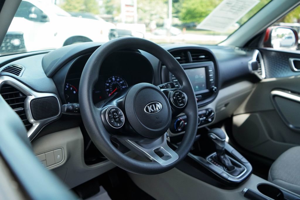 Used 2020 Kia Soul S image 6