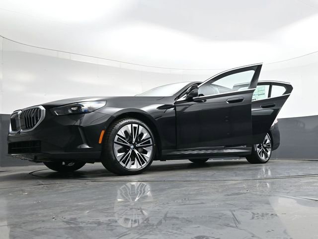 New 2026 BMW i5 eDrive40 RWD image 40