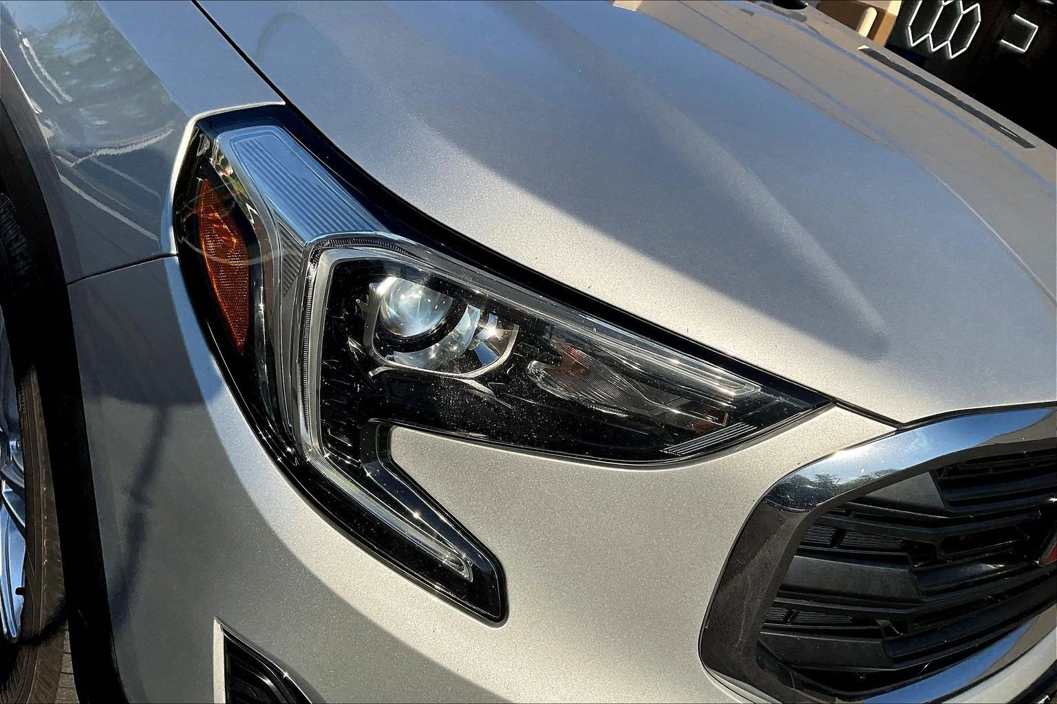 Used 2019 GMC Terrain SLE w/ Driver Convenience Package AWD/4WD image 30