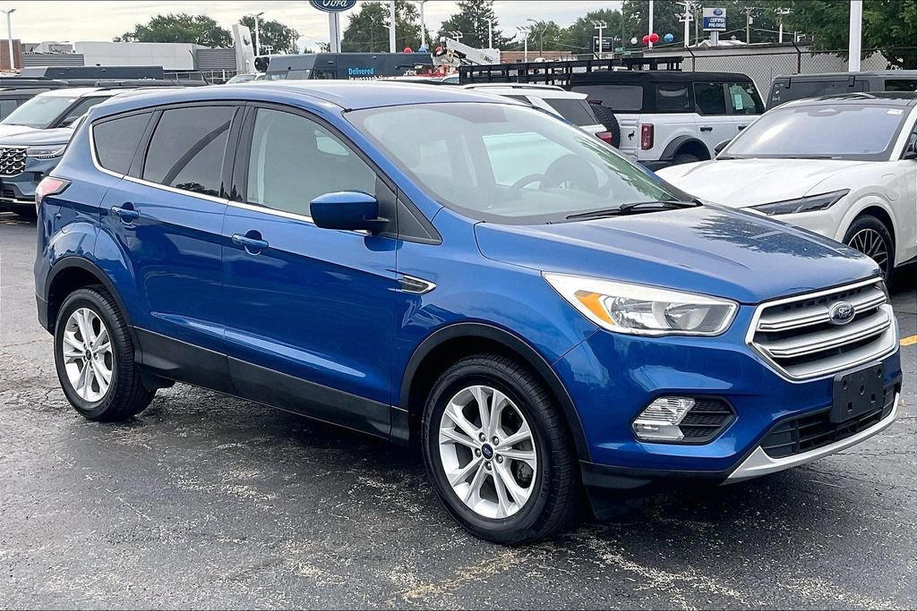 Certified 2017 Ford Escape SE FWD image 34