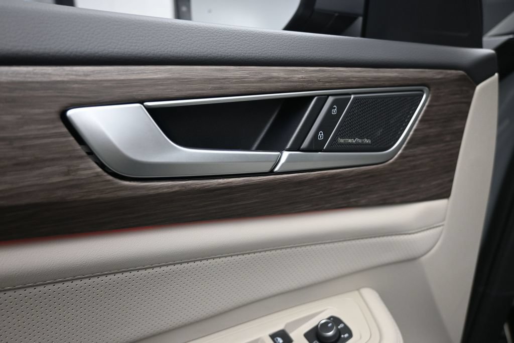 New 2026 Volkswagen Atlas SEL Premium R-Line AWD/4WD image 22
