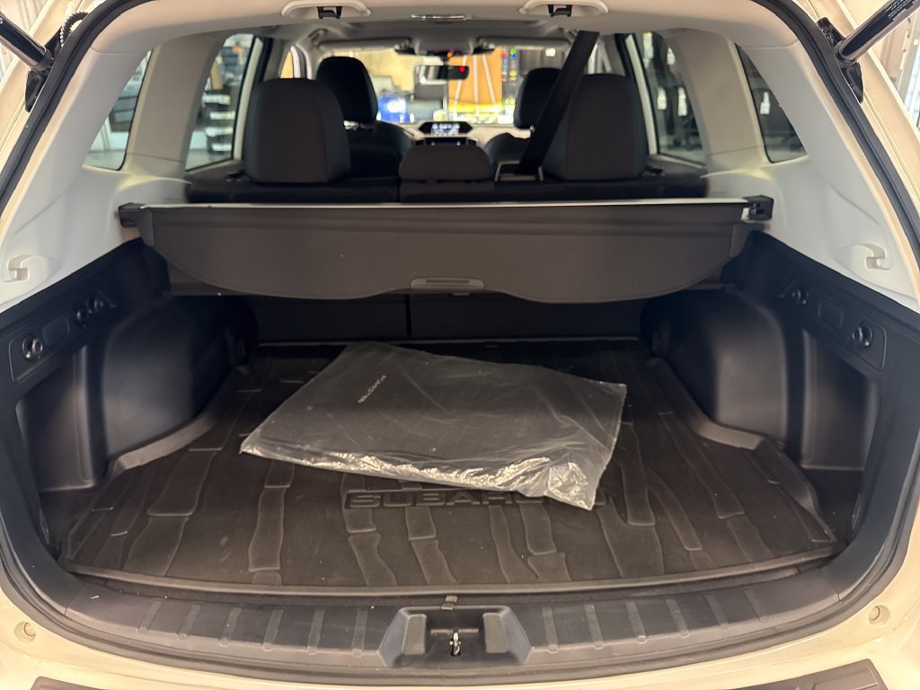 Certified 2024 Subaru Forester Premium AWD/4WD image 3