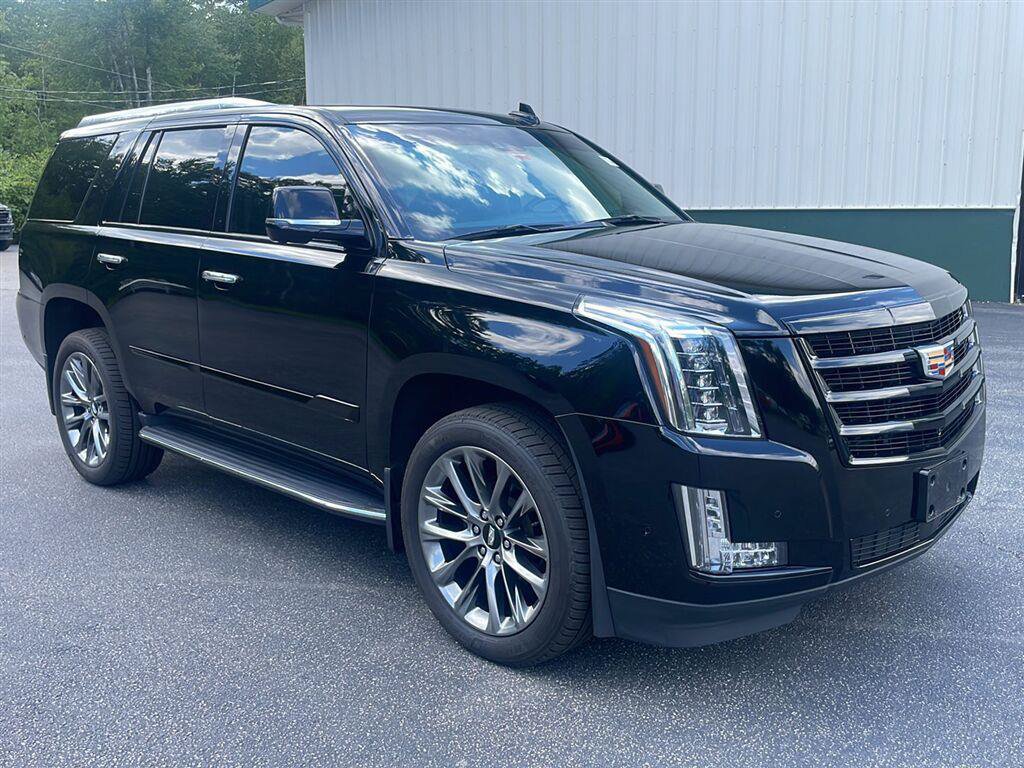 Certified 2020 Cadillac Escalade Premium Luxury w/ Escalade Sport Edition AWD/4WD image 8