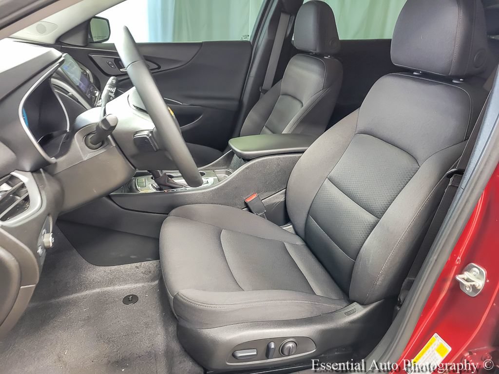 Used 2024 Chevrolet Malibu RS w/ LPO, Floor Liner Package FWD image 8