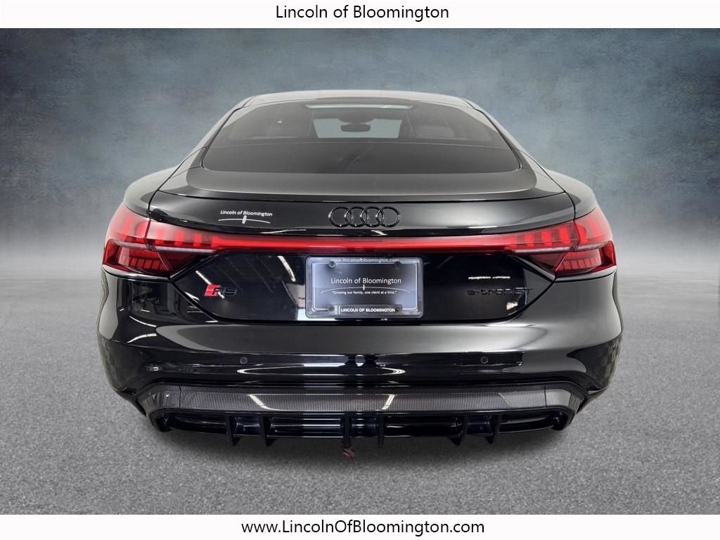 Used 2024 Audi RS e-tron GT w/ Carbon Performance Package AWD/4WD image 6