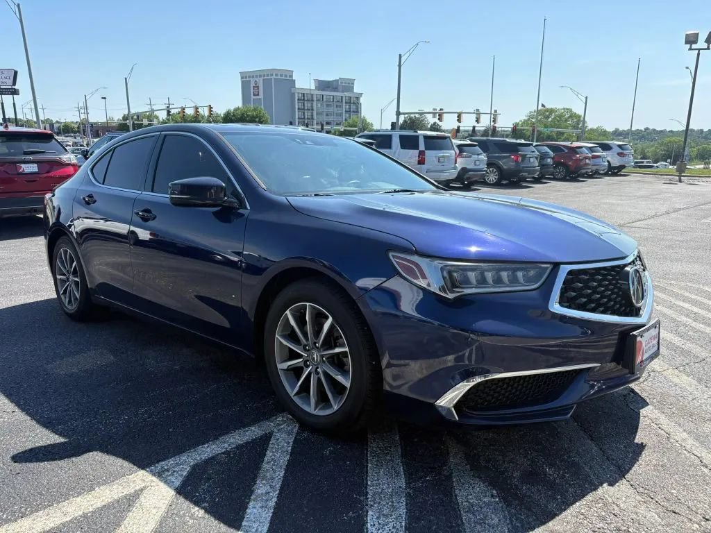 Used 2018 Acura TLX w/ Technology Package FWD image 7