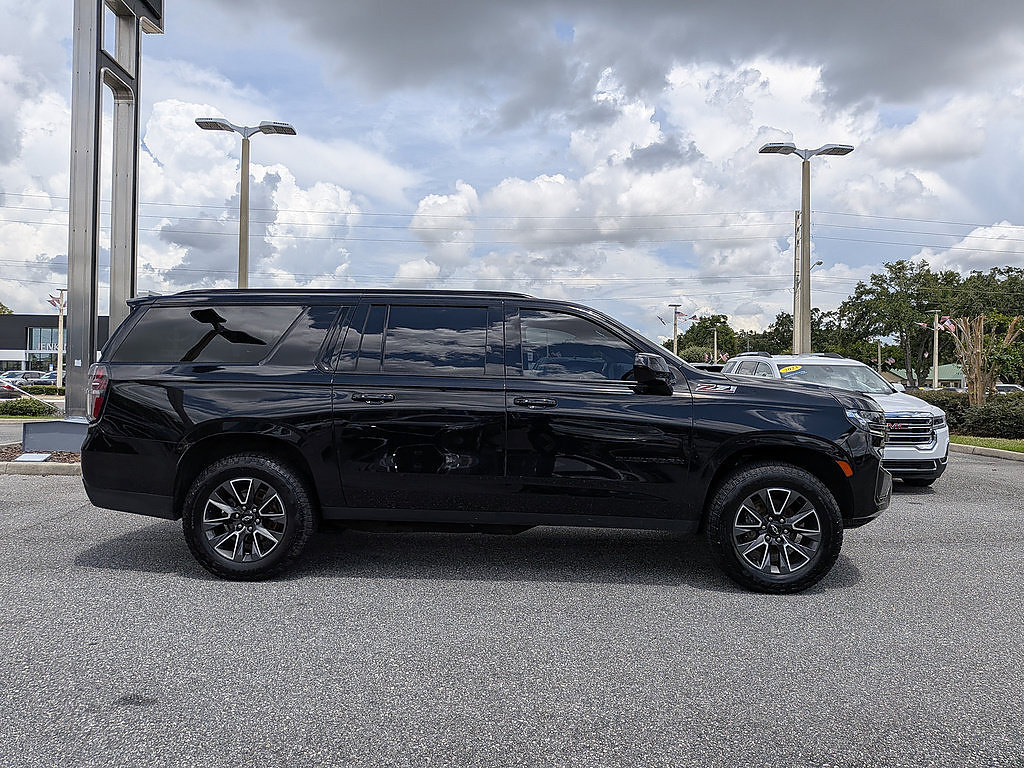 Used 2022 Chevrolet Suburban Z71 AWD/4WD image 29