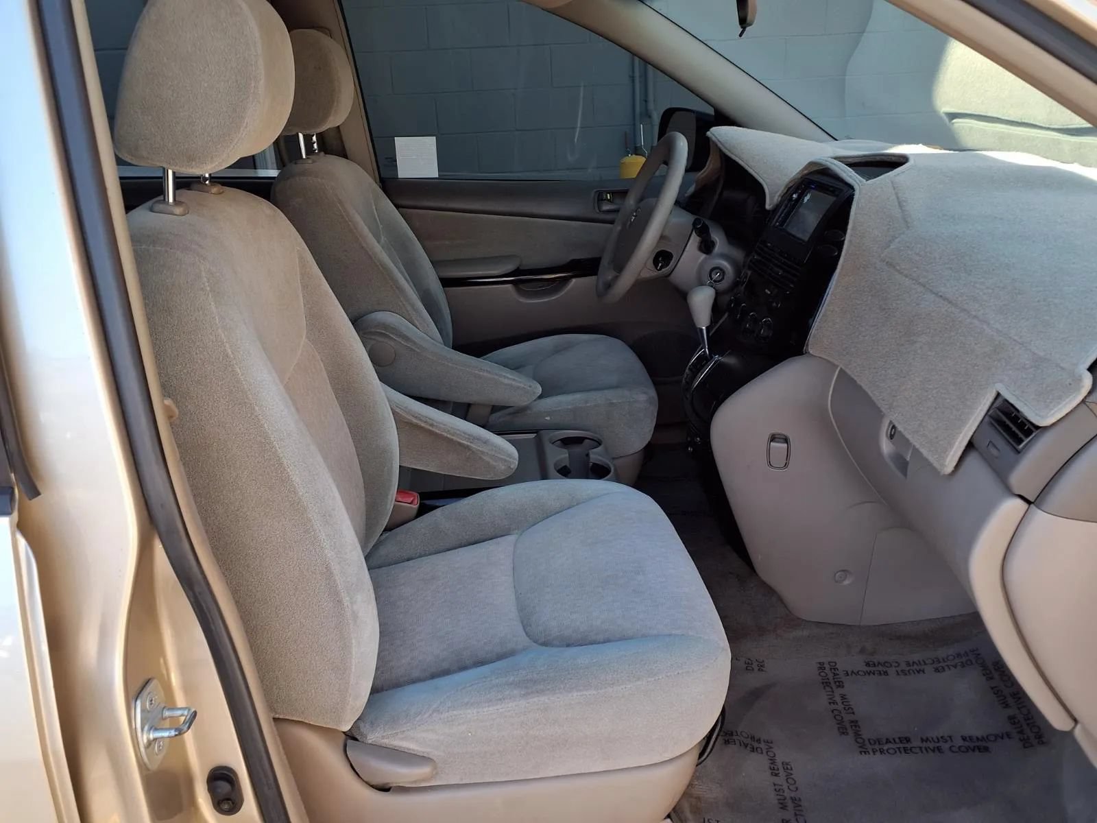 Used 2005 Toyota Sienna CE FWD image 21
