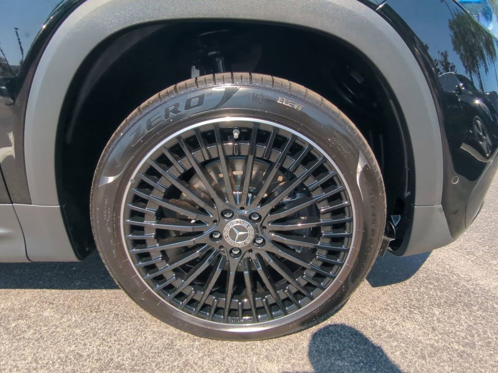 Certified 2024 Mercedes-Benz EQB 300 4MATIC image 22