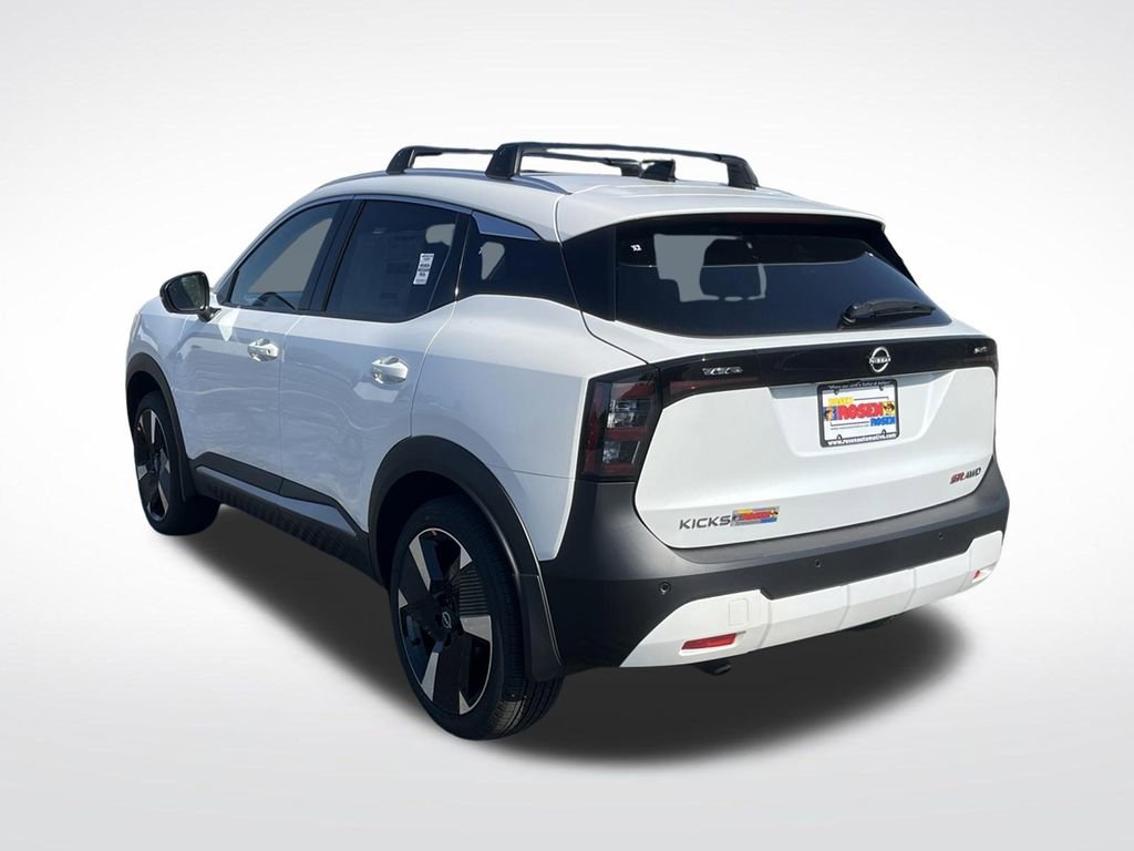 New 2026 Nissan Kicks SR w/ SR Premium Package AWD/4WD image 3