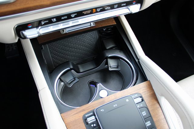 Used 2022 Mercedes-Benz GLS 580 4MATIC image 23