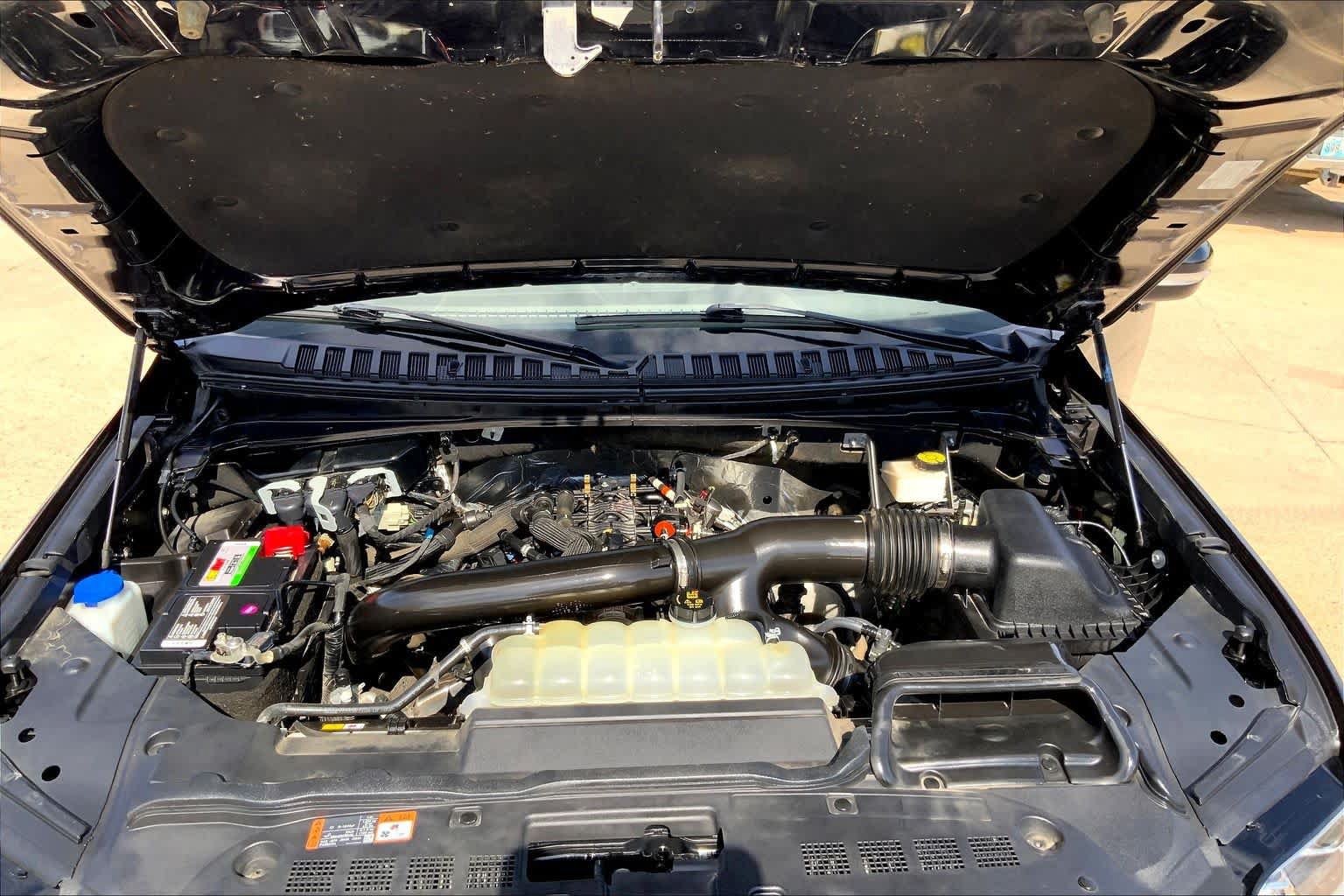 Used 2022 Lincoln Navigator Reserve AWD/4WD image 32