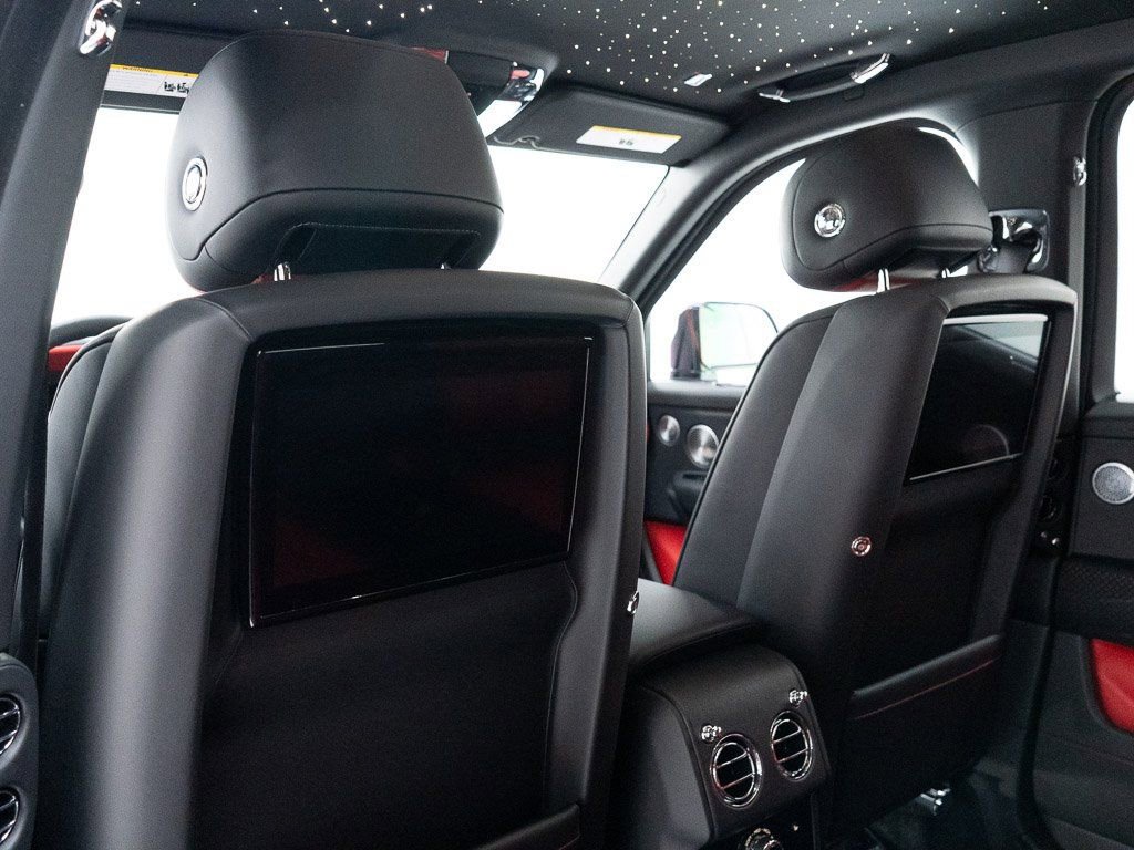 Certified 2024 Rolls-Royce Cullinan Black Badge w/ Driver's Package image 25