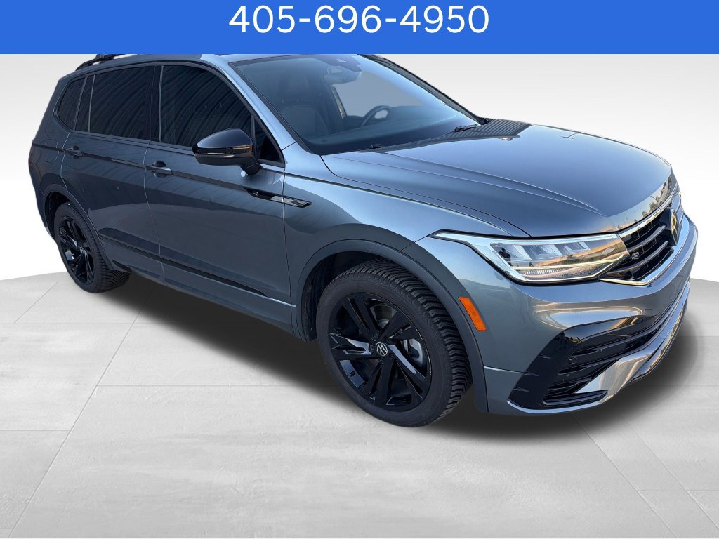 Used 2023 Volkswagen Tiguan SE R-Line FWD image 8