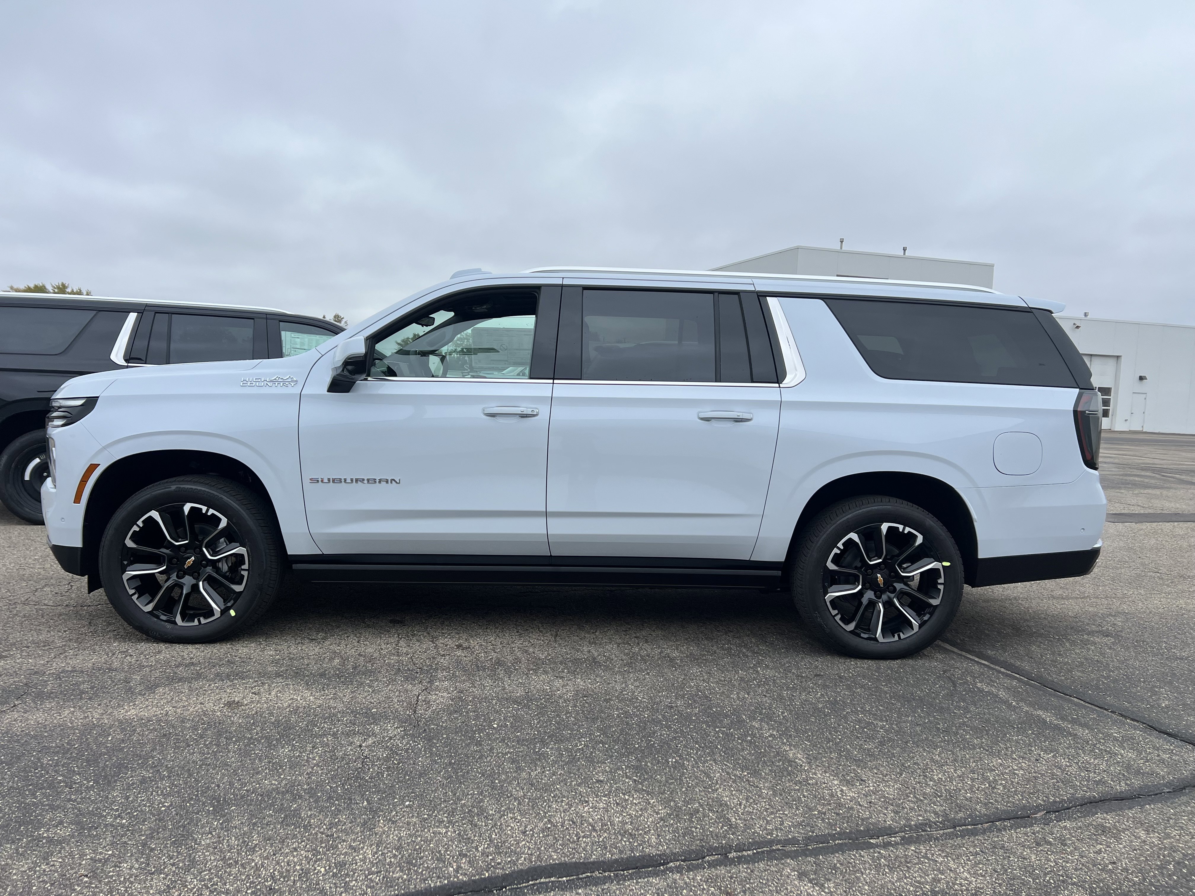 New 2026 Chevrolet Suburban High Country image 2