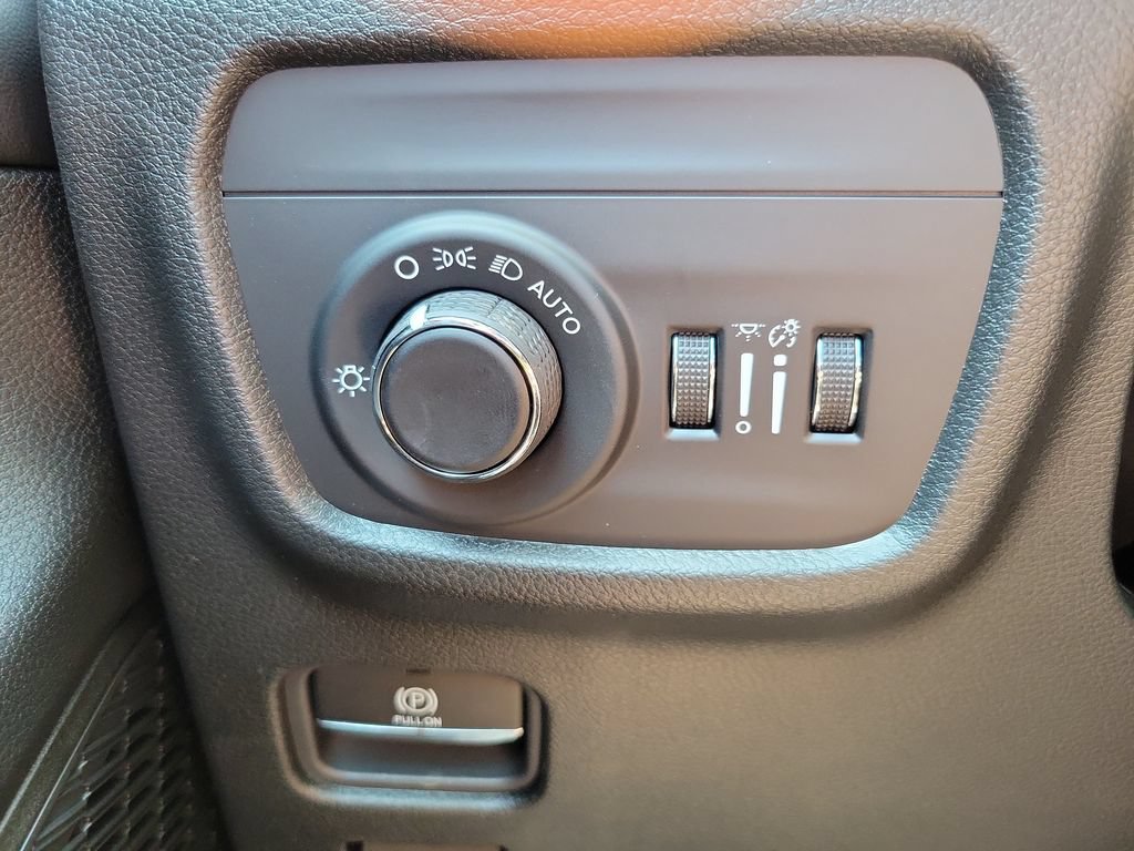 New 2026 Jeep Grand Cherokee Laredo X RWD image 22
