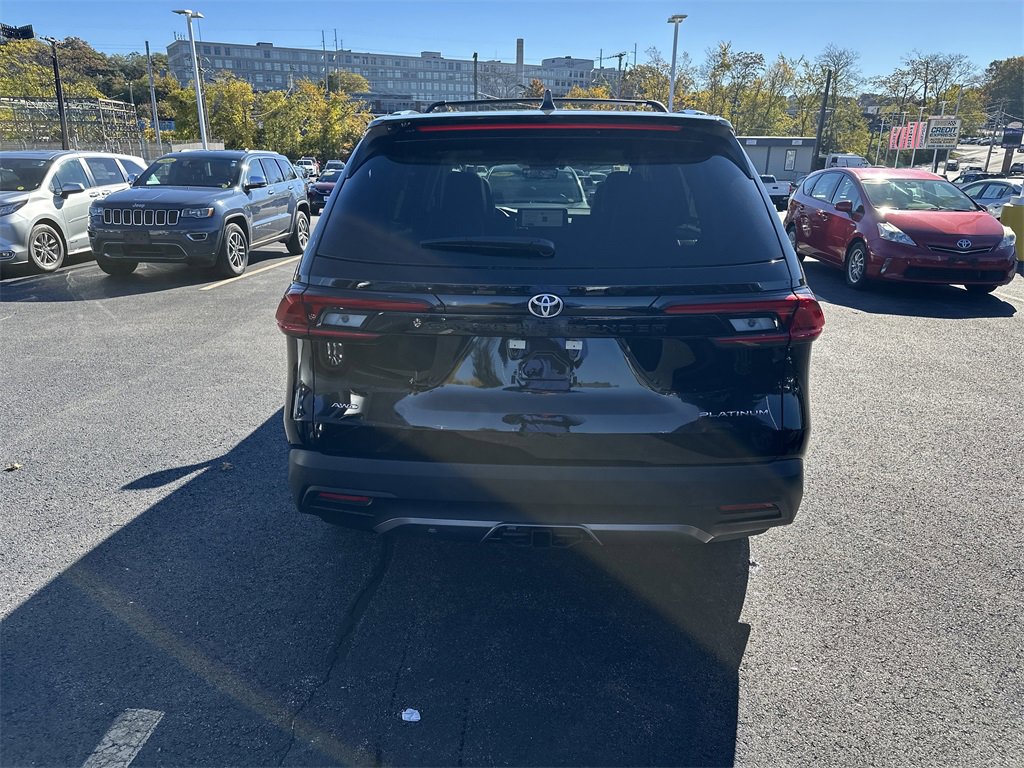 New 2026 Toyota Grand Highlander Platinum image 4
