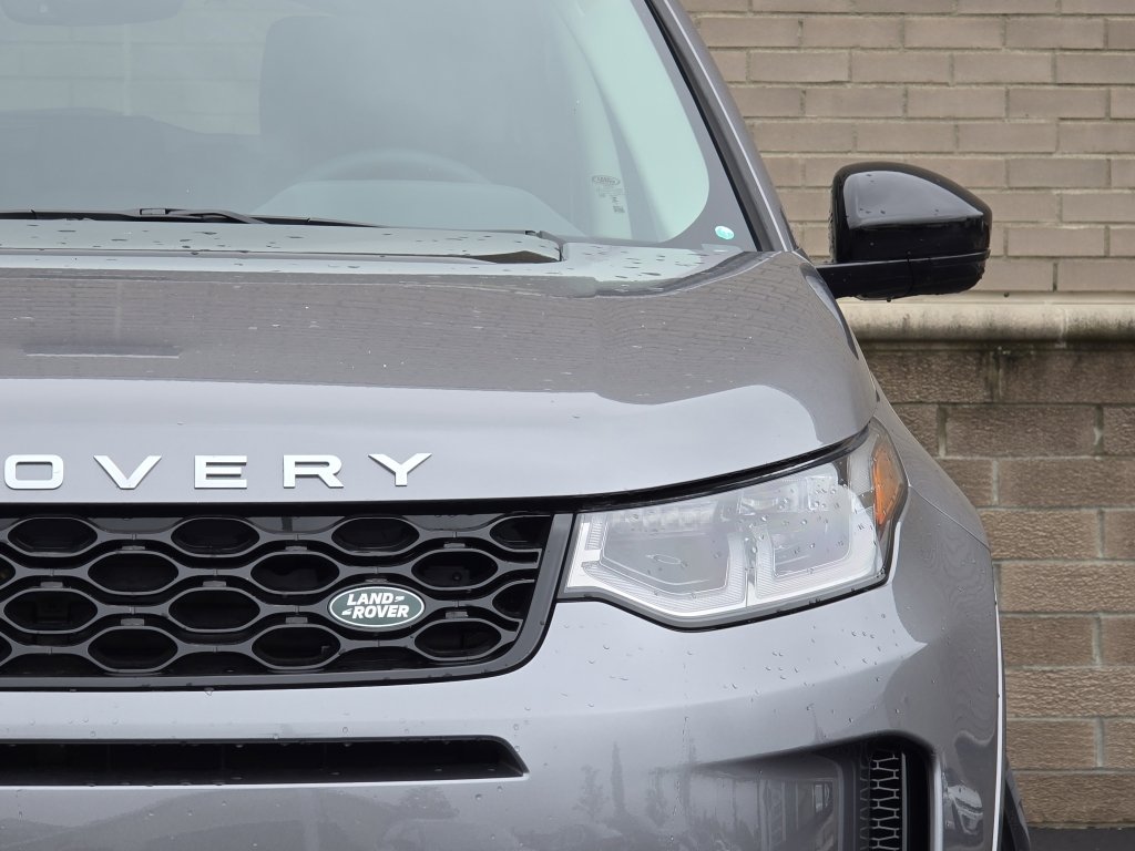 New 2025 Land Rover Discovery Sport S image 40