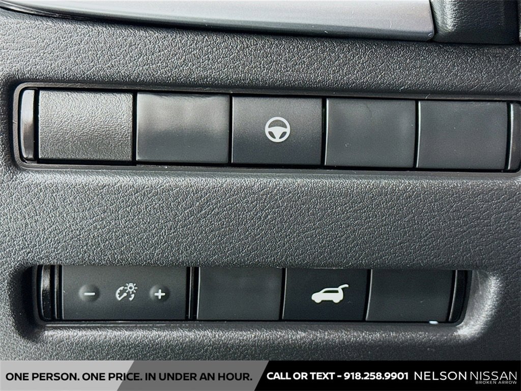 Certified 2023 Nissan Rogue SV w/ SV Premium Package image 10