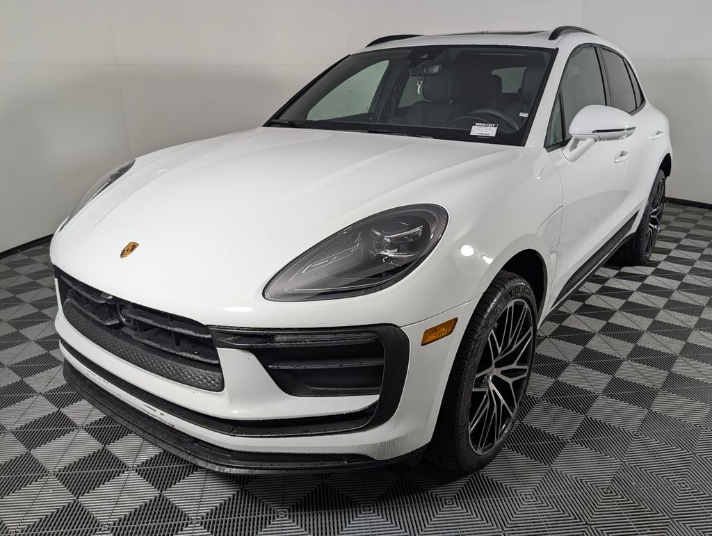 New 2026 Porsche Macan image 1