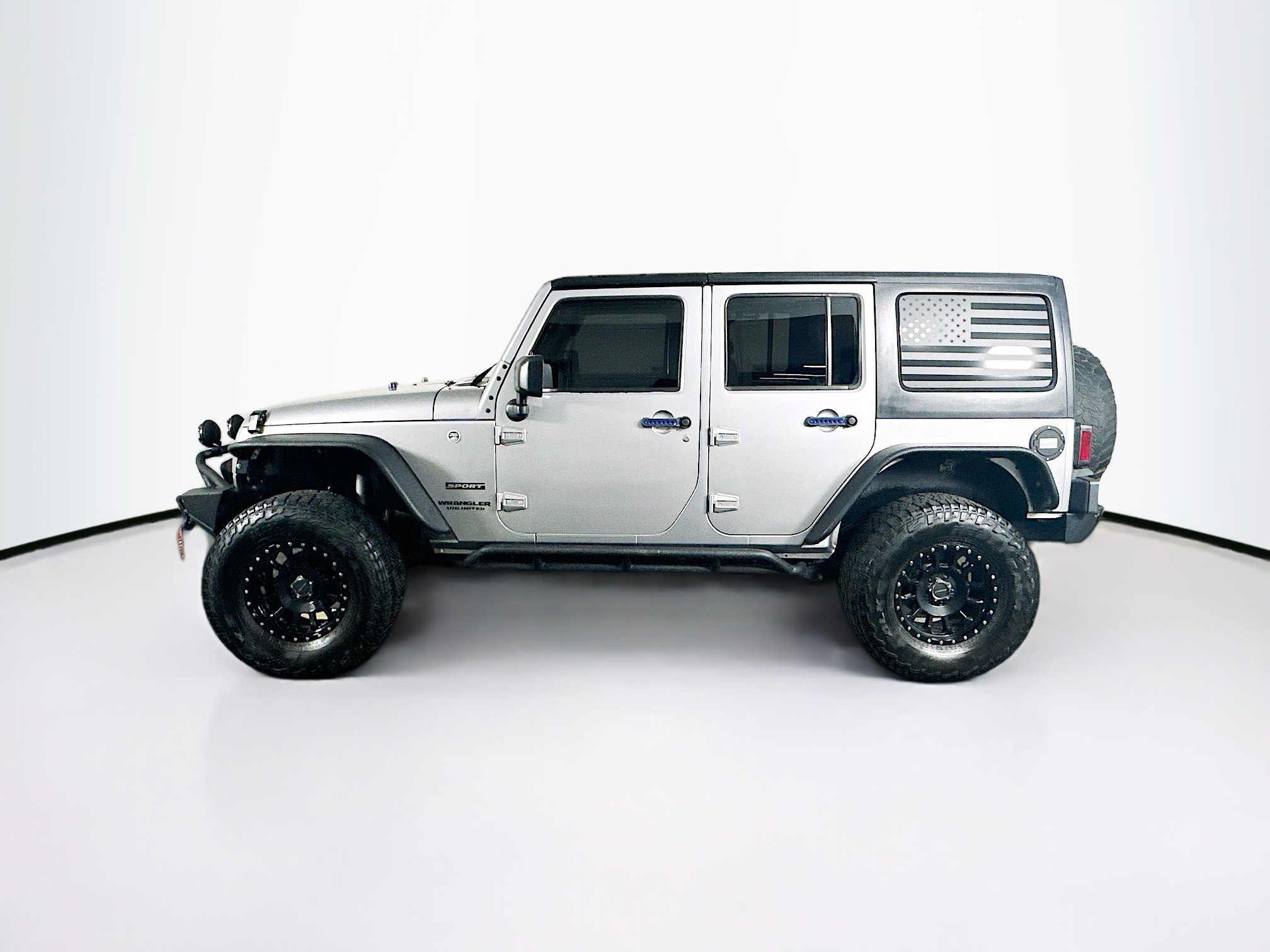 Used 2016 Jeep Wrangler Unlimited Sport w/ Connectivity Group image 4