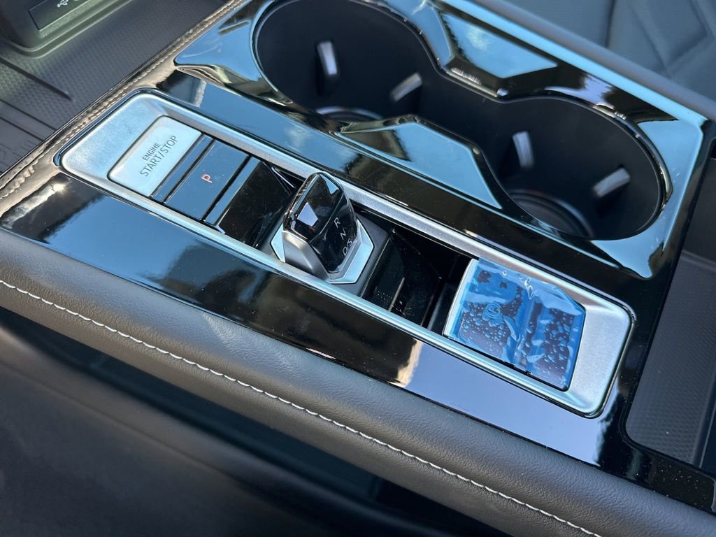 New 2026 Volkswagen Atlas SE image 24