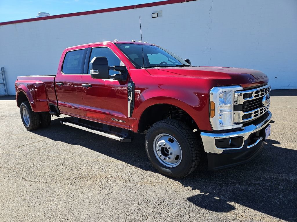 New 2026 Ford F350 XLT w/ FX4 Off-Road Package AWD/4WD image 1