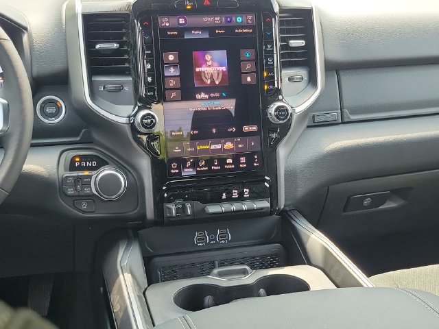 New 2026 RAM 1500 Big Horn AWD/4WD image 15