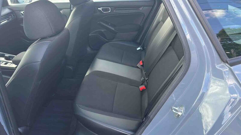 Used 2023 Honda Civic Sport image 12