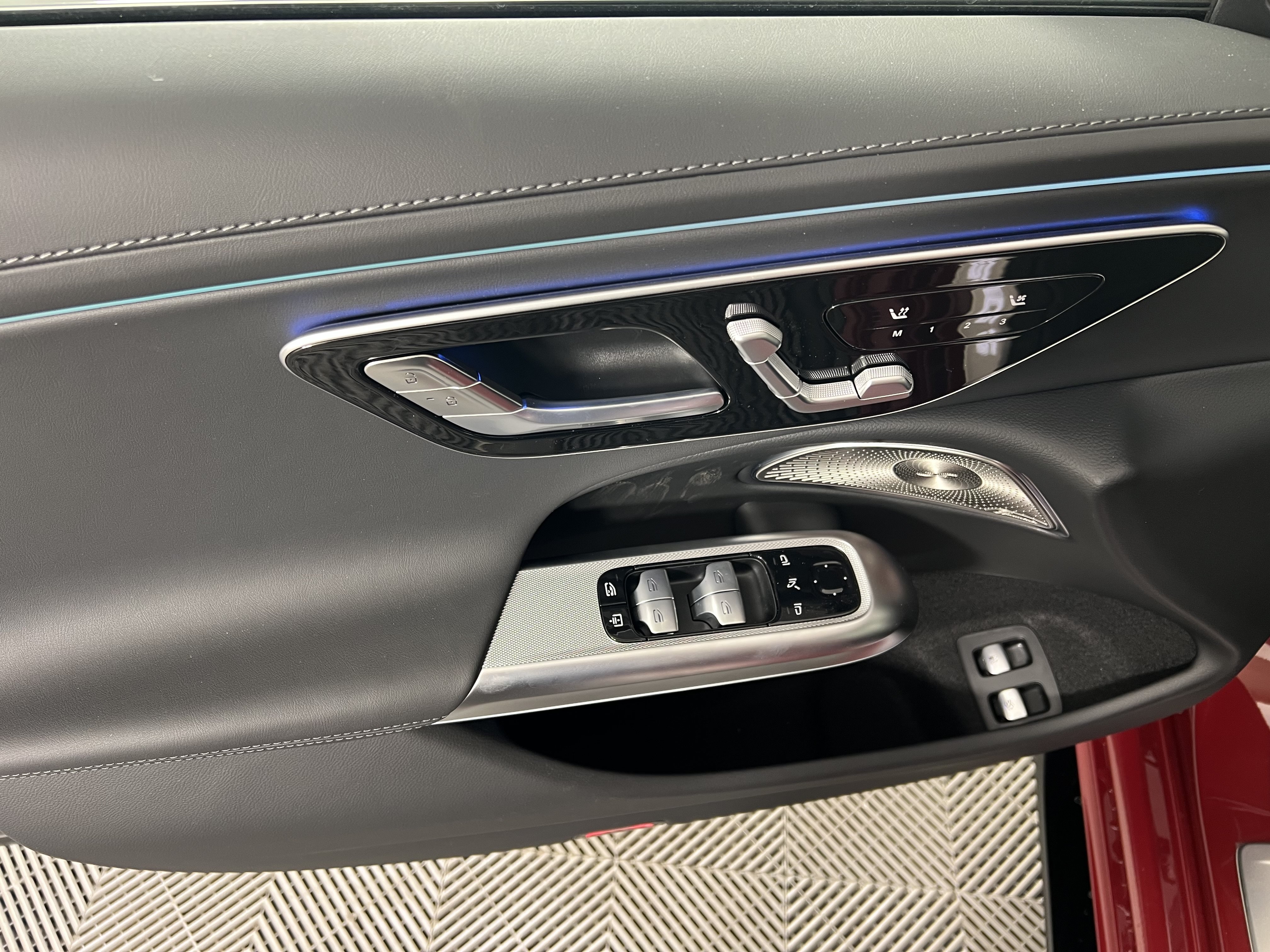 New 2026 Mercedes-Benz E 53 AMG e 4MATIC Sedan image 19