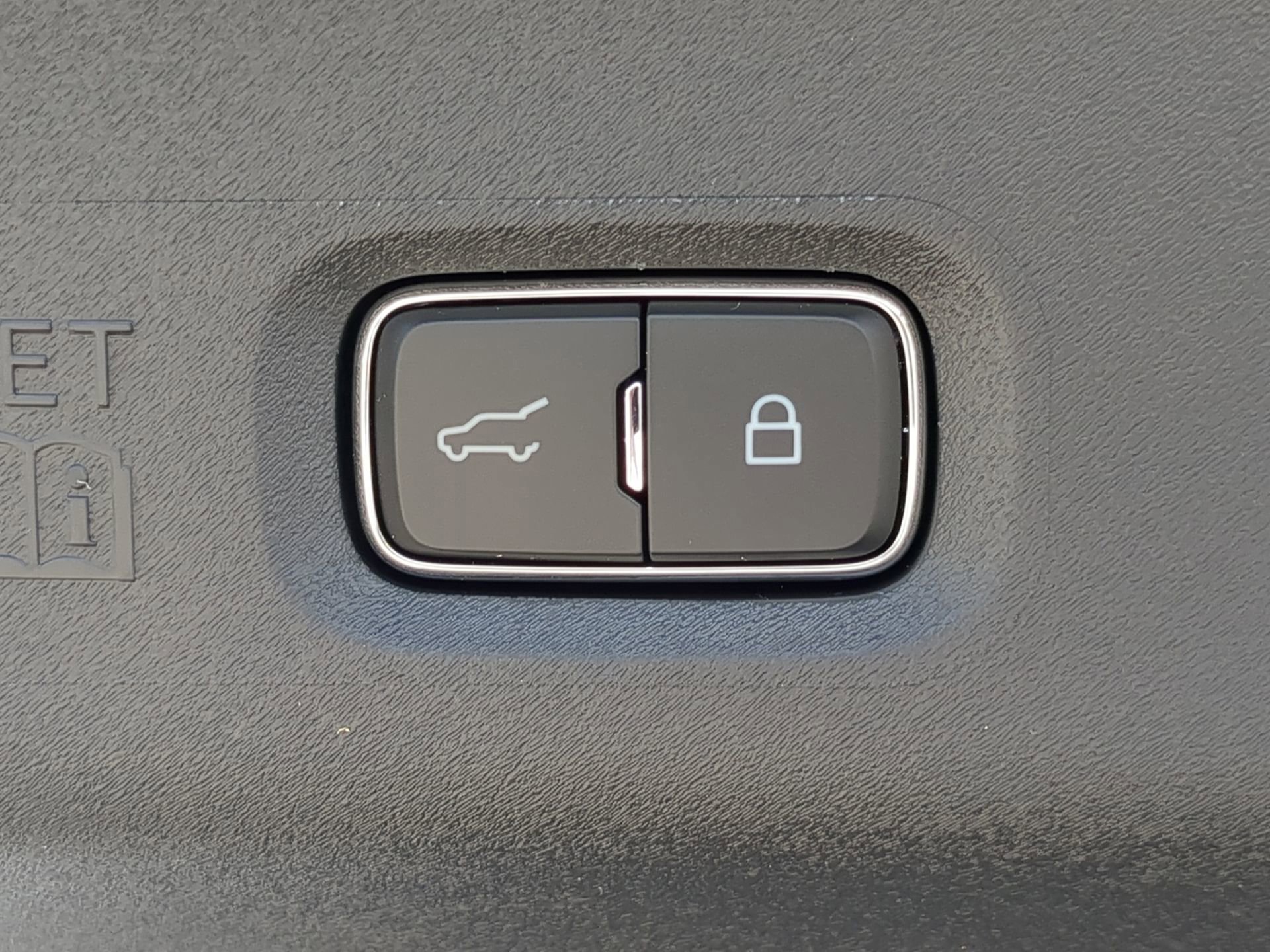 New 2025 Ford Expedition Active image 42