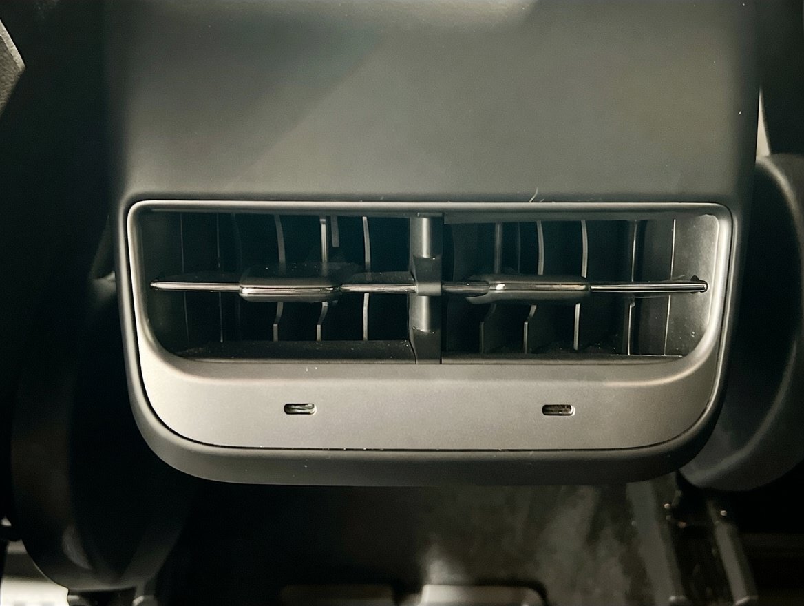 Used 2023 Tesla Model Y Performance AWD/4WD image 18