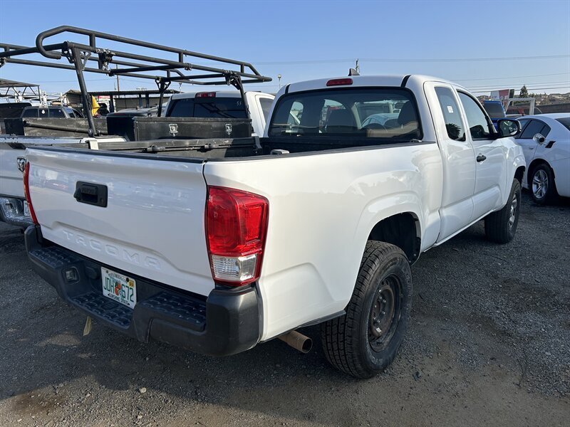Used 2017 Toyota Tacoma SR image 24