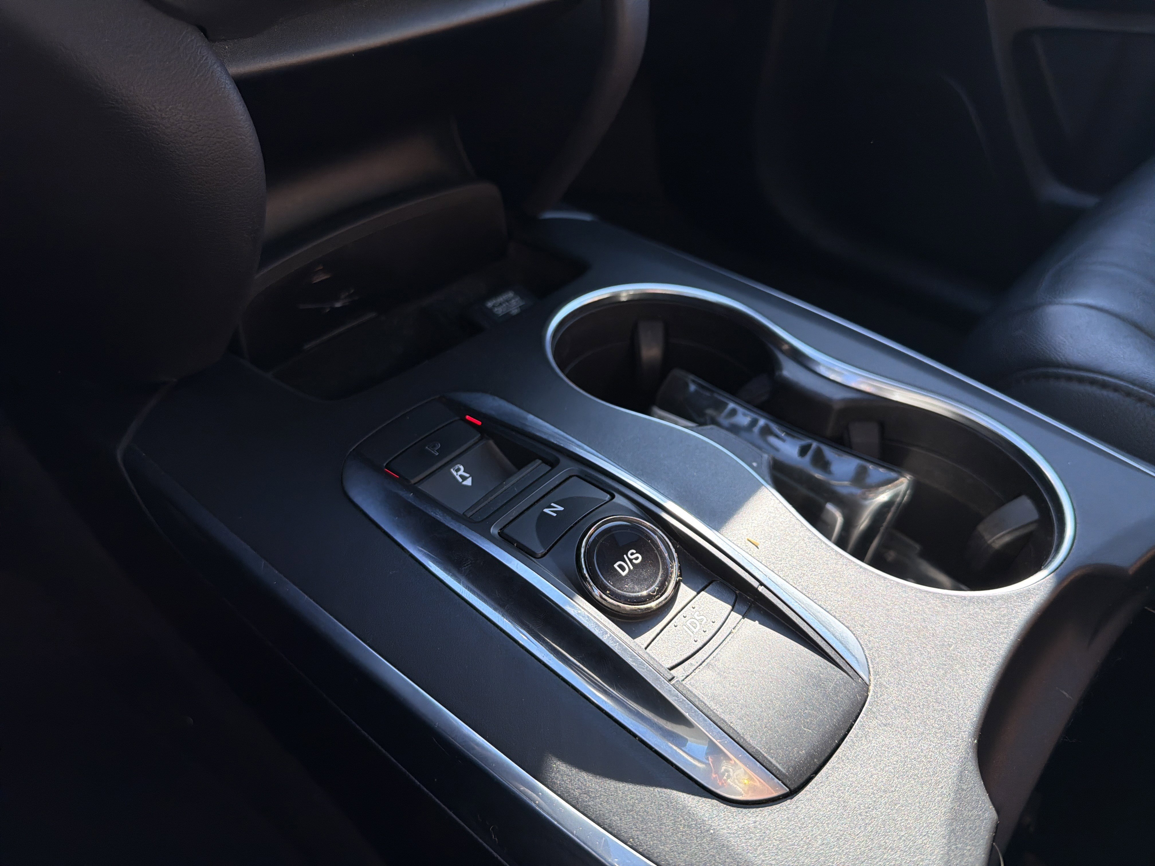 Used 2016 Acura MDX SH-AWD w/ Technology Package image 26