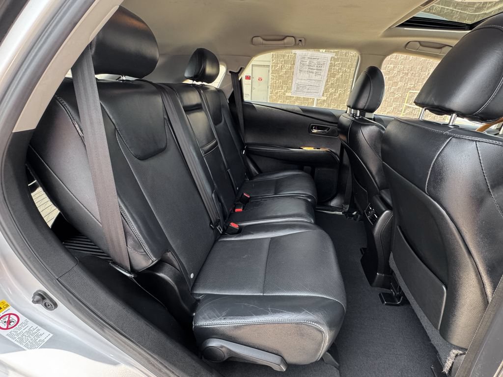 Used 2015 Lexus RX 450h AWD image 39